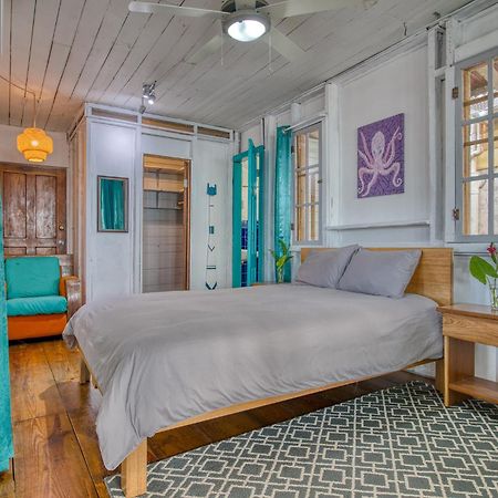Saigon Bay Bed & Breakfast Bocas del Toro Exterior photo