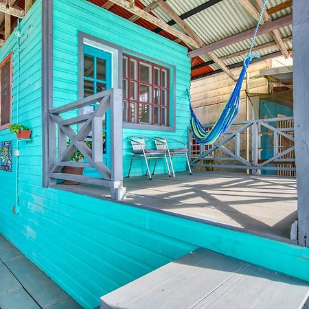 Saigon Bay Bed & Breakfast Bocas del Toro Exterior photo