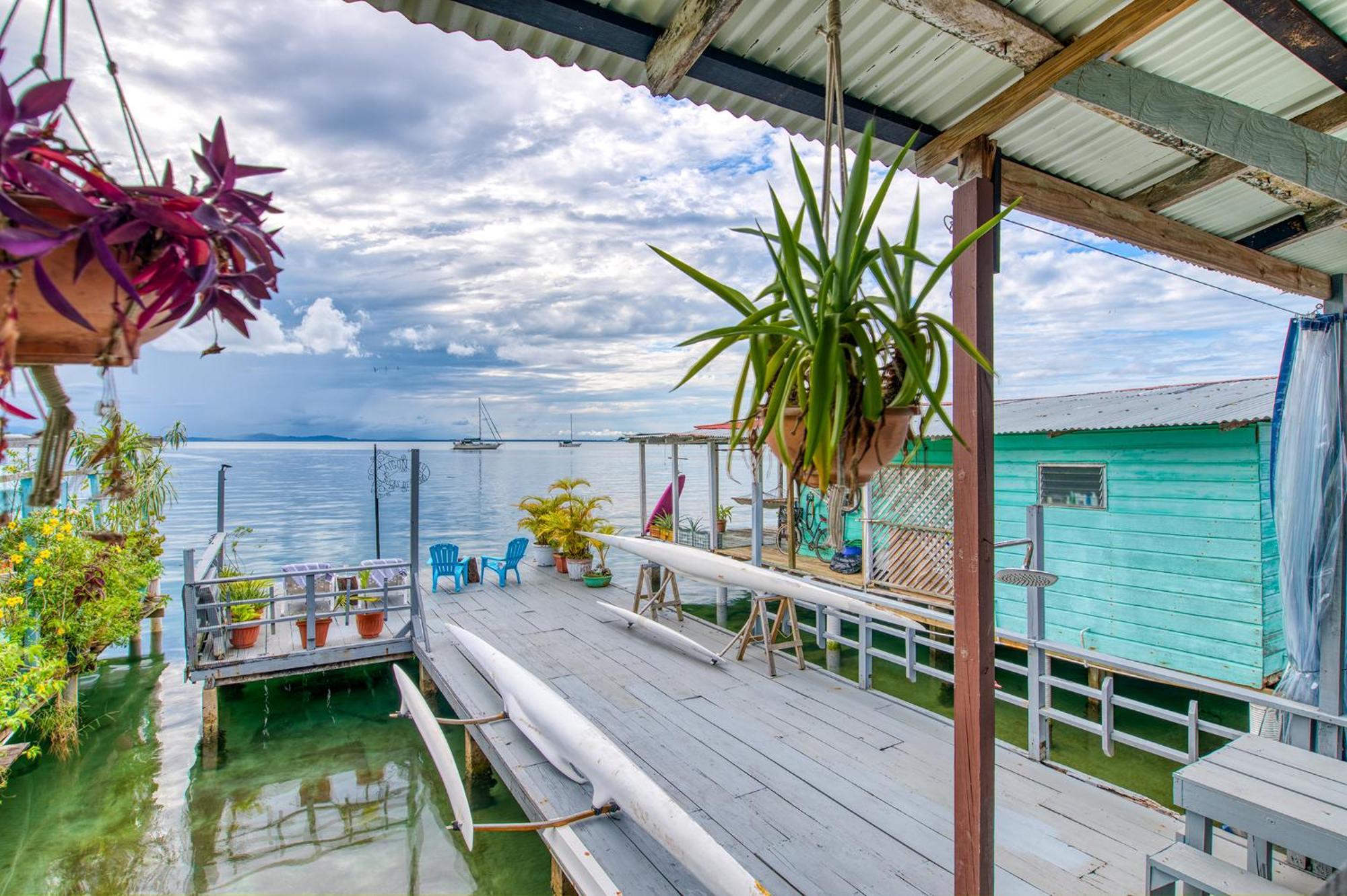 Saigon Bay Bed & Breakfast Bocas del Toro Exterior photo