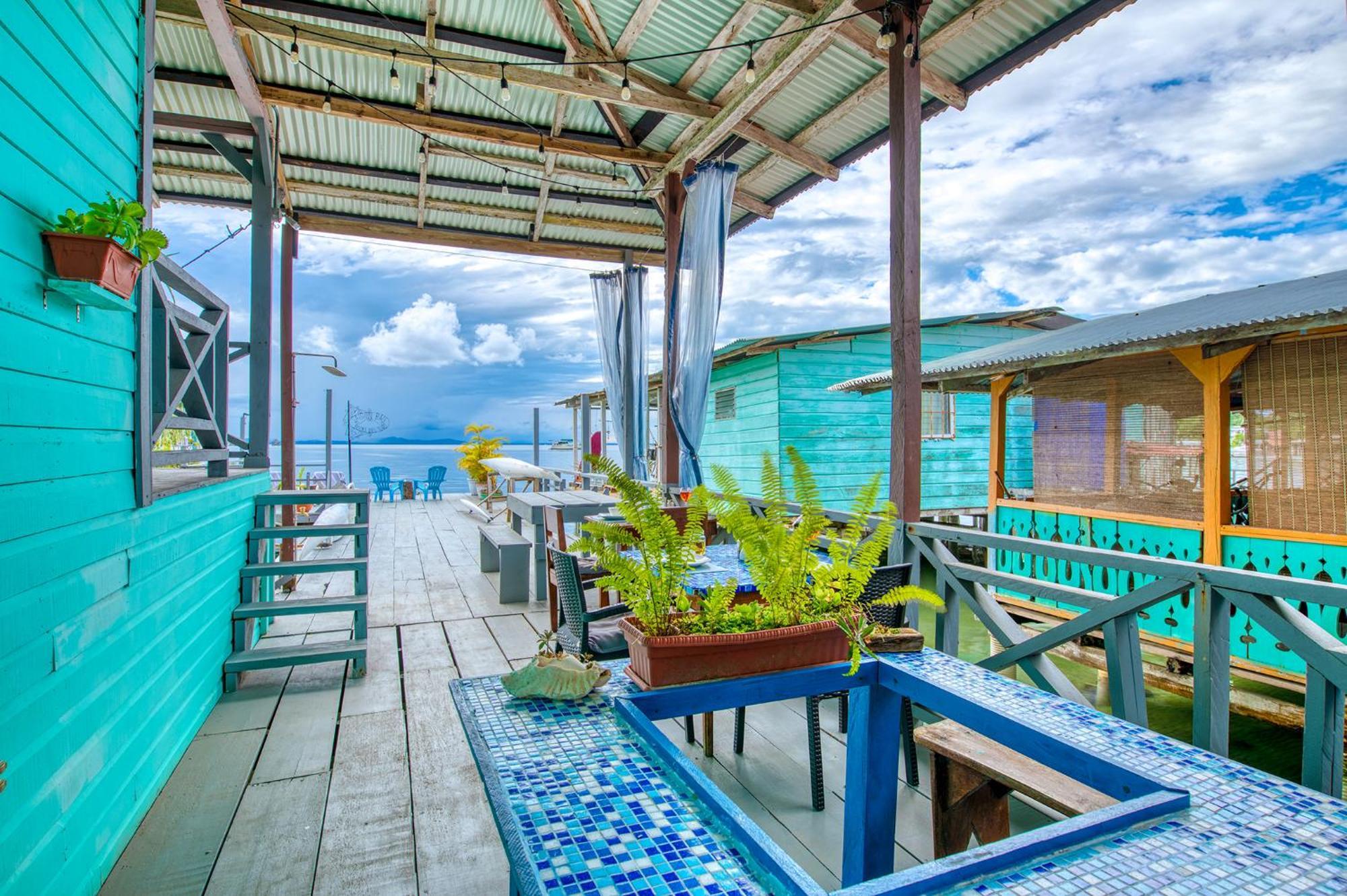 Saigon Bay Bed & Breakfast Bocas del Toro Exterior photo