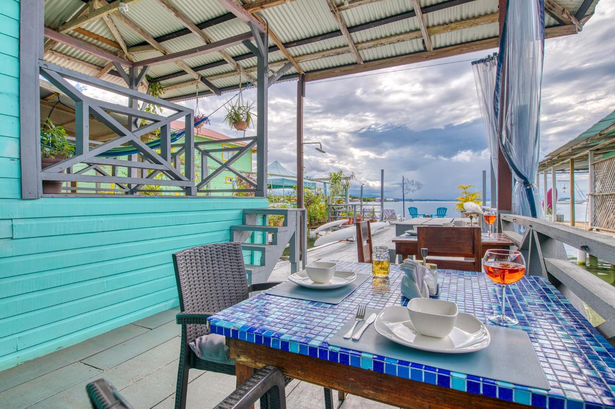 Saigon Bay Bed & Breakfast Bocas del Toro Exterior photo
