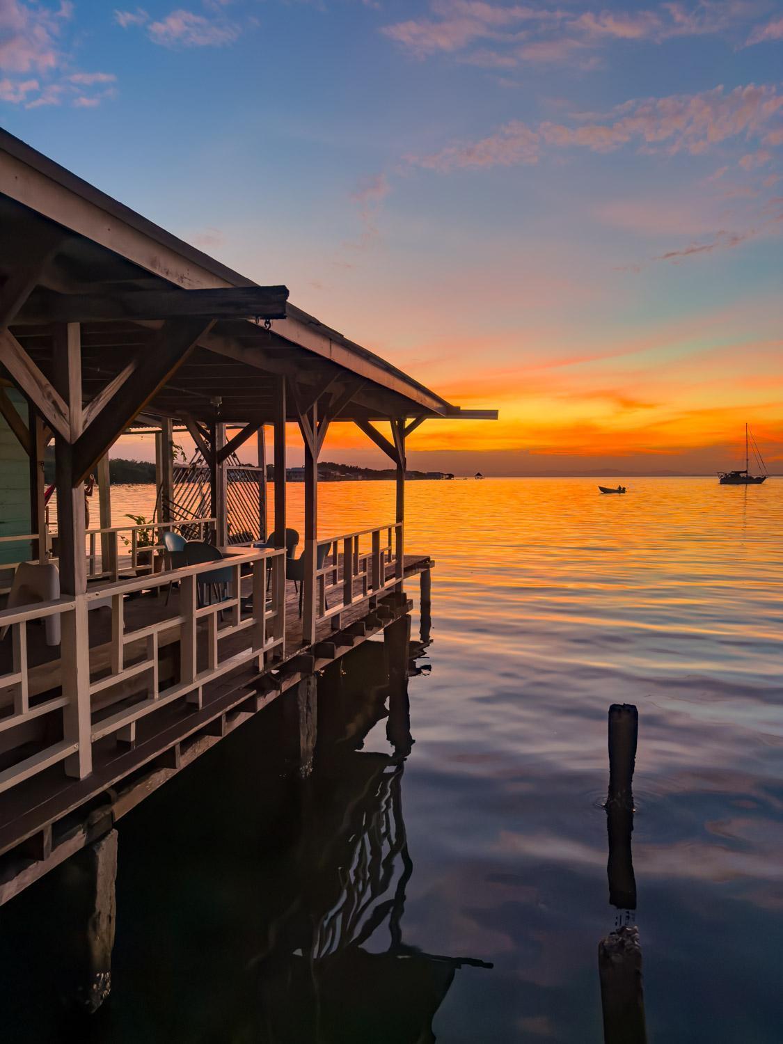 Saigon Bay Bed & Breakfast Bocas del Toro Room photo