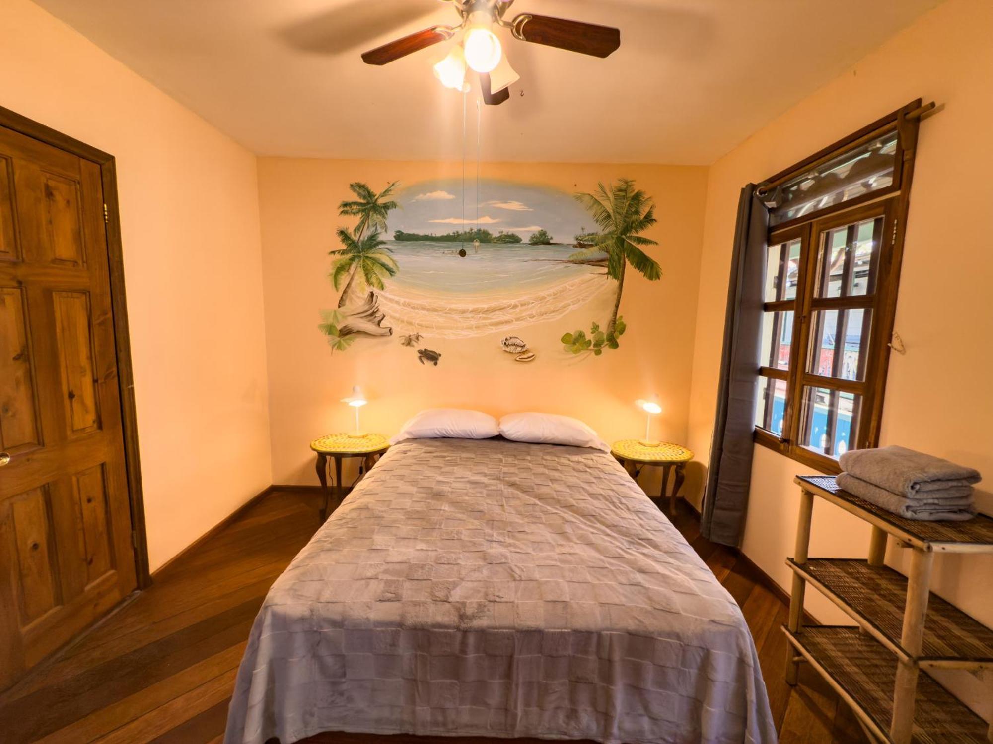 Saigon Bay Bed & Breakfast Bocas del Toro Room photo